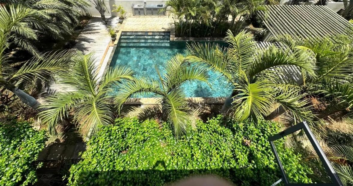 Stunning 3-Bedroom Apartment With Private Rooftop Terrace & Gorgeous Pool Flic-en-Flacq Екстериор снимка